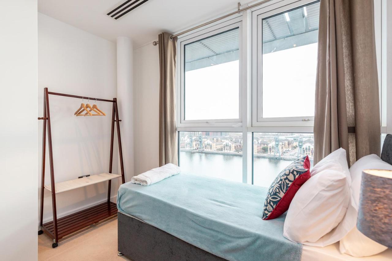 Premium Excel 3 & 2 Bedrooms London Exteriör bild