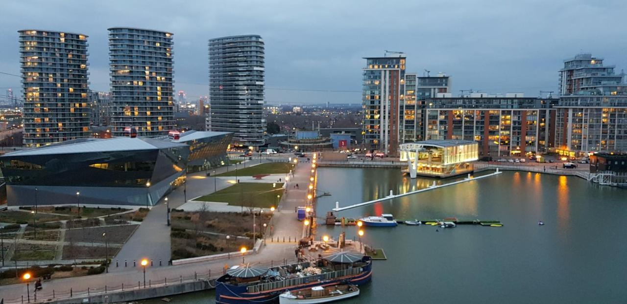 Premium Excel 3 & 2 Bedrooms London Exteriör bild