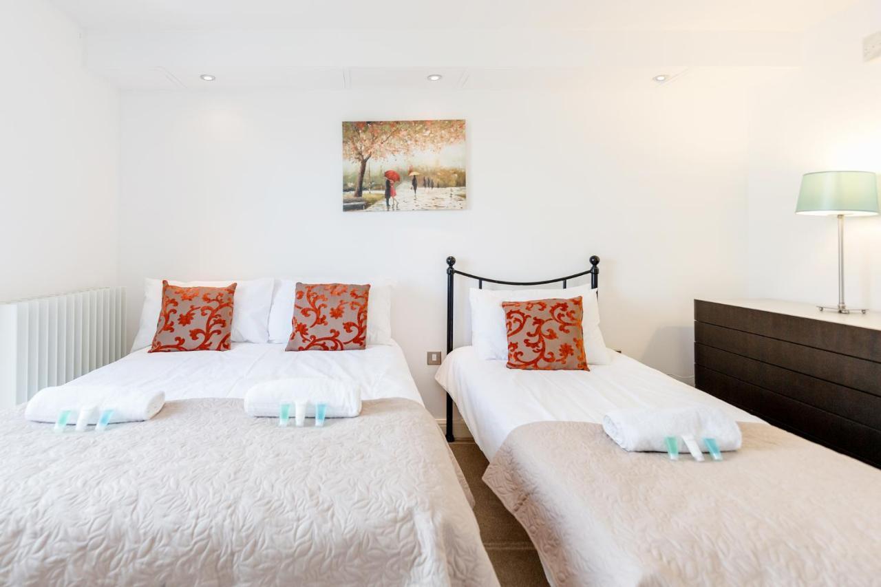 Premium Excel 3 & 2 Bedrooms London Exteriör bild