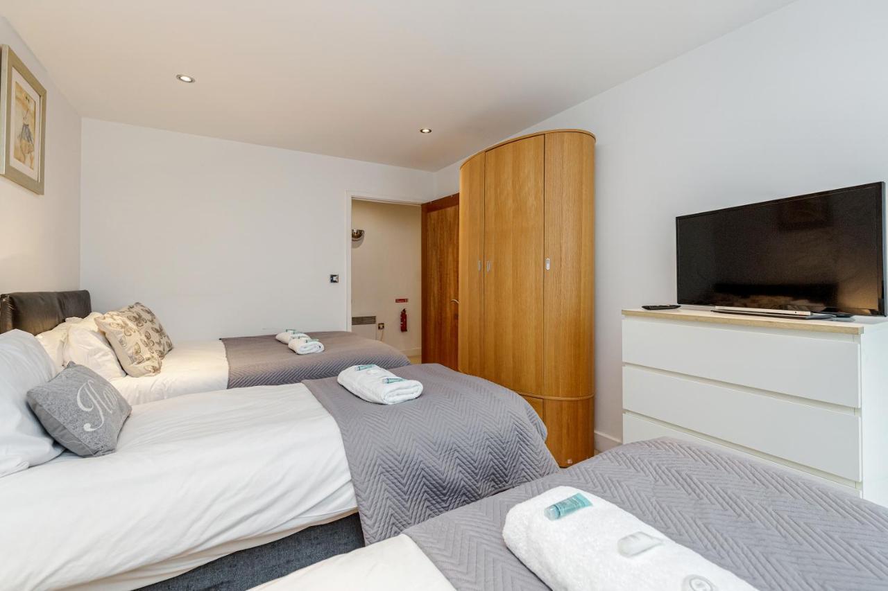 Premium Excel 3 & 2 Bedrooms London Exteriör bild