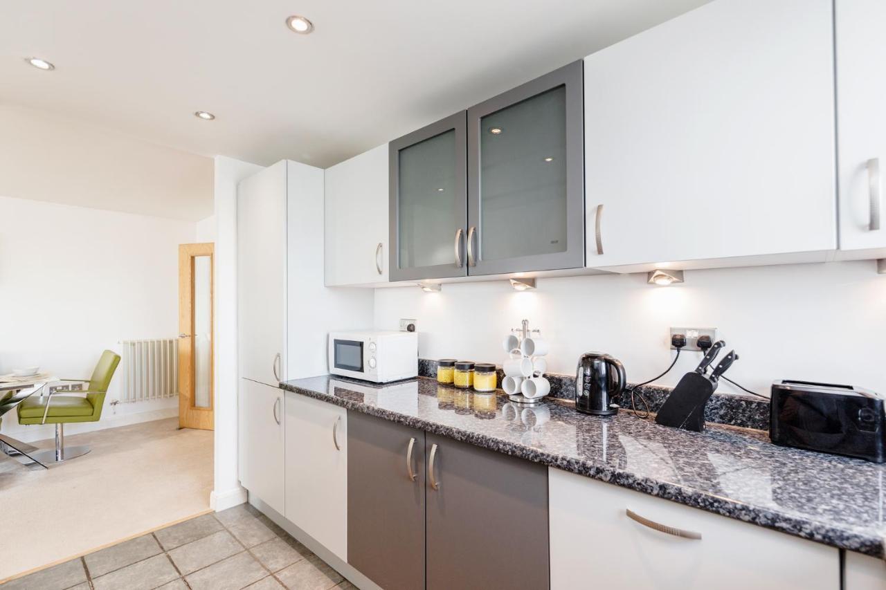 Premium Excel 3 & 2 Bedrooms London Exteriör bild