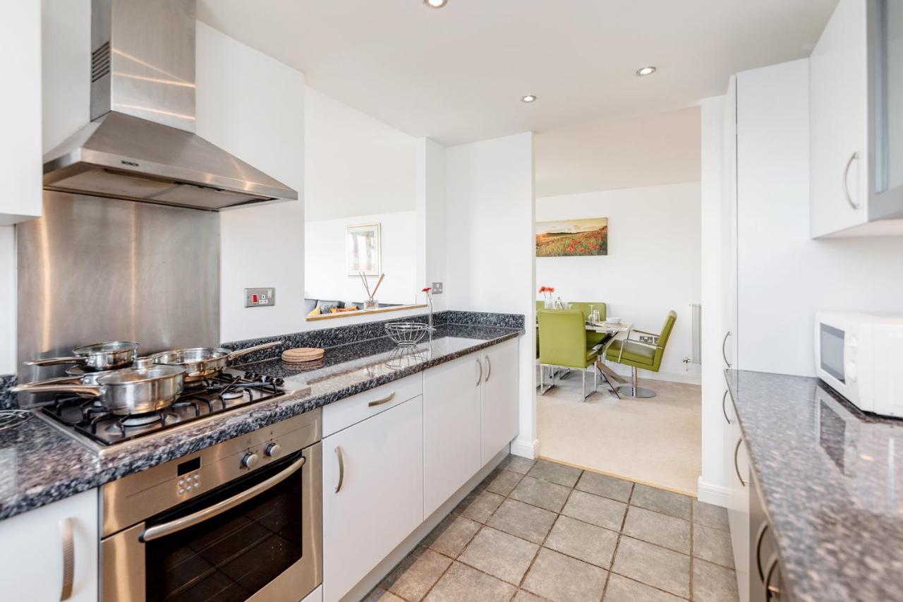 Premium Excel 3 & 2 Bedrooms London Exteriör bild