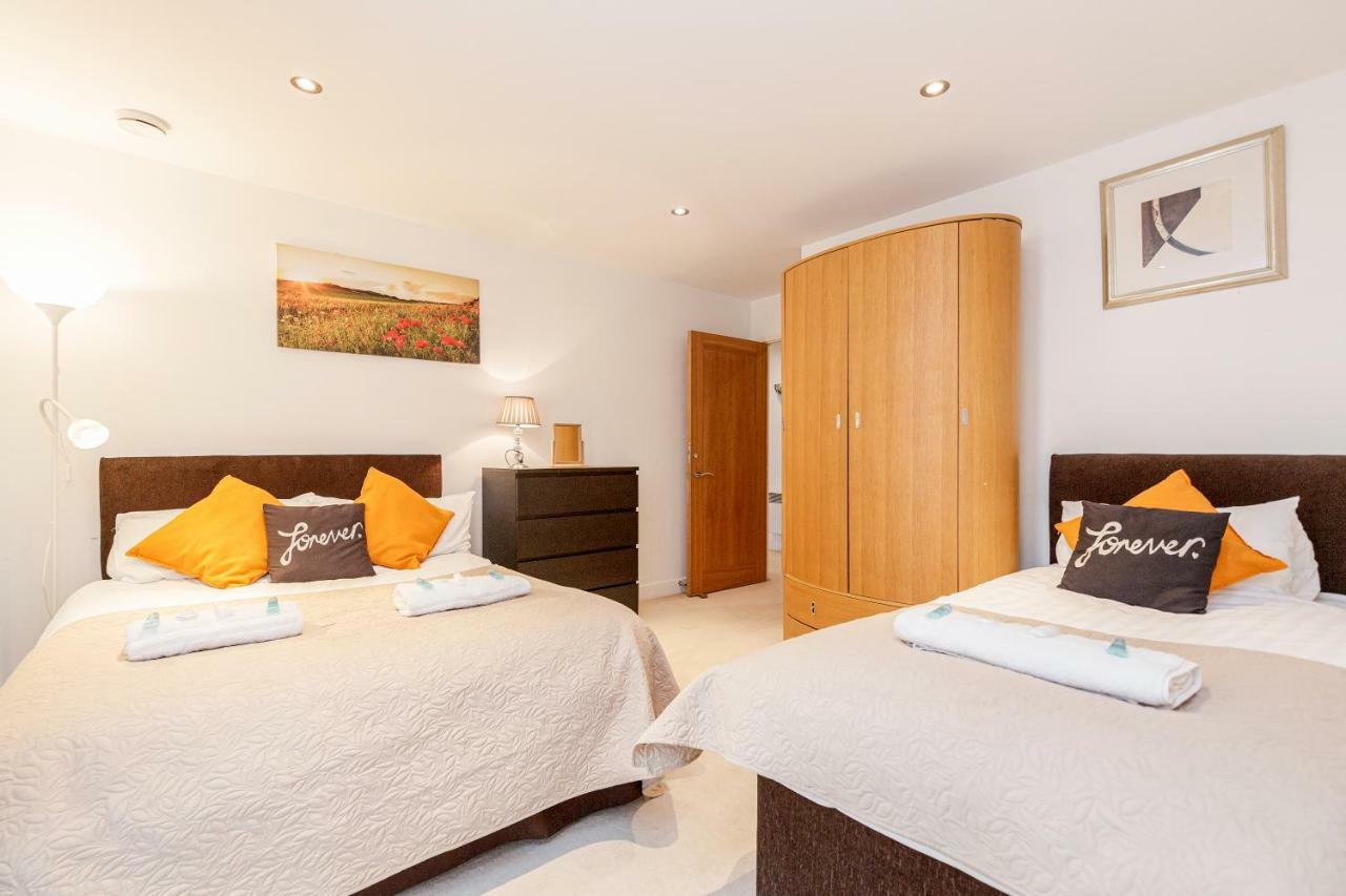 Premium Excel 3 & 2 Bedrooms London Exteriör bild