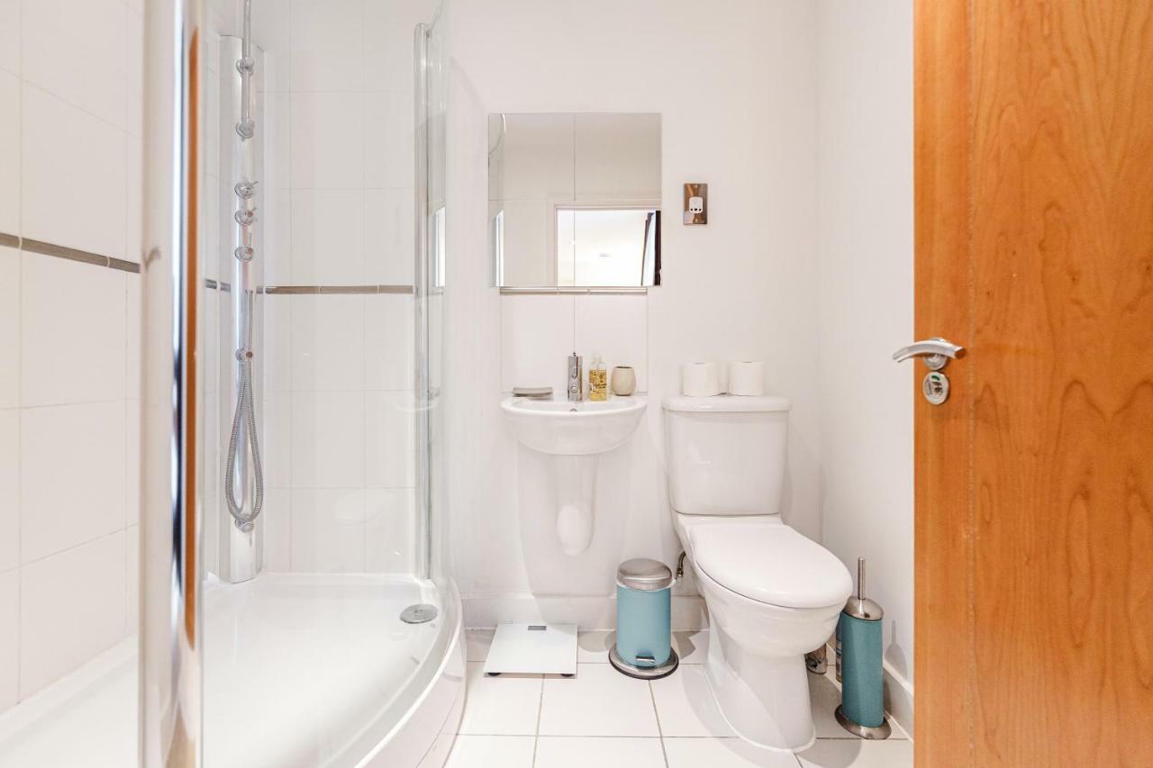 Premium Excel 3 & 2 Bedrooms London Exteriör bild